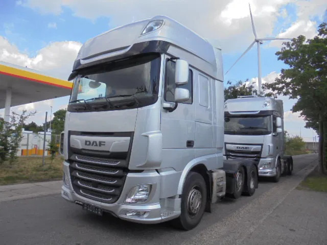 DAF XF 450 FTG 6X2 SUPER SPACE DUITSE BRIEF - Tracteur routier: photos 1 DAF XF 450 FTG 6X2 SUPER SPACE DUITSE BRIEF - Tracteur routier: photos 1