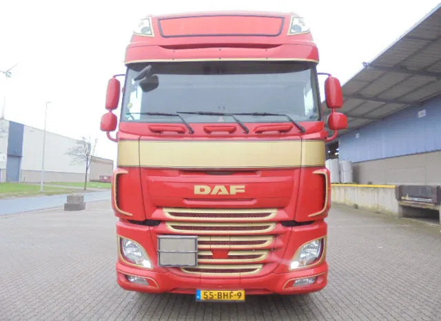 DAF XF 460 ADR NL TRUCK TUV 03-26 - Tracteur routier: photos 2 DAF XF 460 ADR NL TRUCK TUV 03-26 - Tracteur routier: photos 2