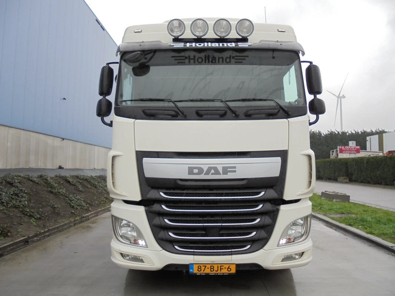 DAF XF 460 - Tracteur routier: photos 2 DAF XF 460 - Tracteur routier: photos 2