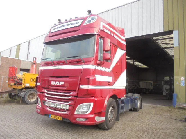 DAF XF 510 ENGINE NOT OK NL TRUCK - Tracteur routier: photos 1 DAF XF 510 ENGINE NOT OK NL TRUCK - Tracteur routier: photos 1