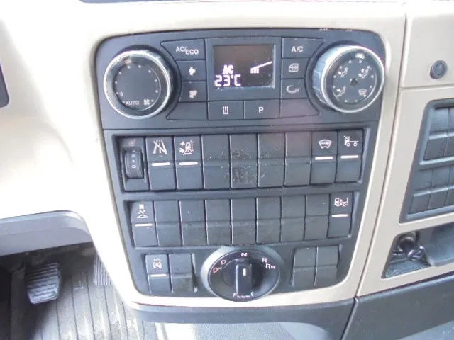 Tracteur routier MAN TGA 18.480 XXL LLS-U SMART TACHO NL TRUCK 16X IN STOCK: photos 17 Tracteur routier MAN TGA 18.480 XXL LLS-U SMART TACHO NL TRUCK 16X IN STOCK: photos 17