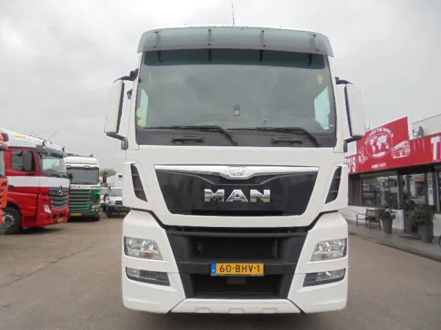 MAN TGX 26-480 6X2 NEW TYPE TACHO - Tracteur routier: photos 2 MAN TGX 26-480 6X2 NEW TYPE TACHO - Tracteur routier: photos 2