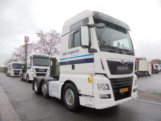 MAN TGX 26.500 XXL 6X2 NEW TYPE TACHO -SMART TACHO - Tracteur routier: photos 3 MAN TGX 26.500 XXL 6X2 NEW TYPE TACHO -SMART TACHO - Tracteur routier: photos 3