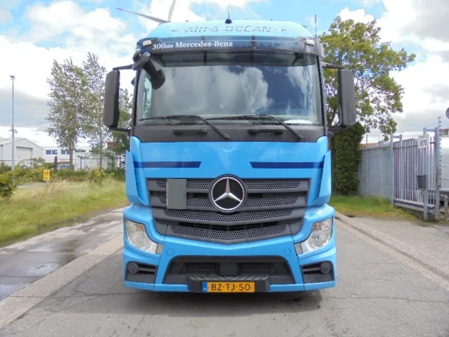 Mercedes-Benz Actros 1842 LS - Tracteur routier: photos 2 Mercedes-Benz Actros 1842 LS - Tracteur routier: photos 2