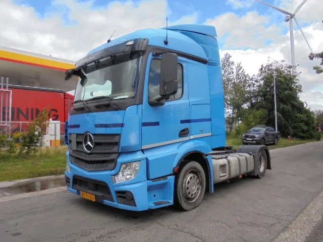 Mercedes-Benz Actros 1842 LS - Tracteur routier: photos 1 Mercedes-Benz Actros 1842 LS - Tracteur routier: photos 1