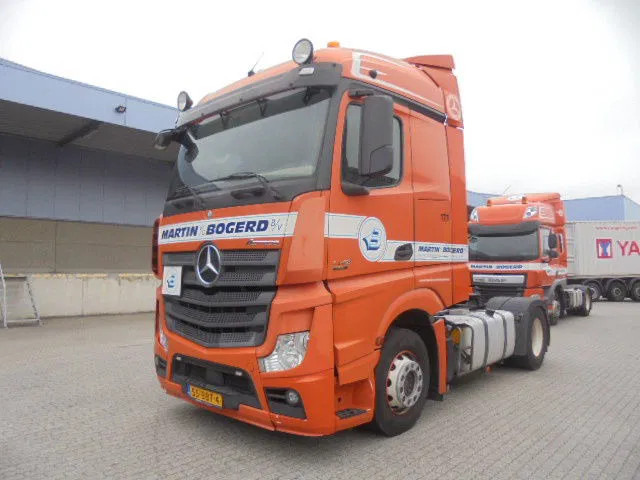 Mercedes-Benz Actros 1842 NL TRUCK APK 07-26 15X IN STOCK - Tracteur routier: photos 1 Mercedes-Benz Actros 1842 NL TRUCK APK 07-26 15X IN STOCK - Tracteur routier: photos 1