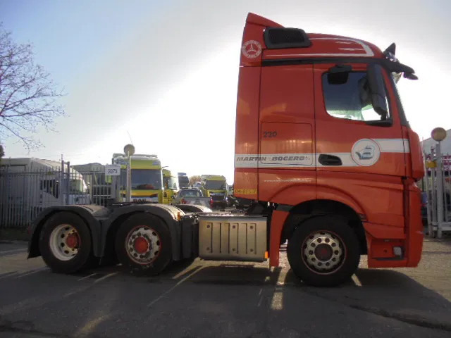 Mercedes-Benz Actros 2645 EUR6 6X2 - Tracteur routier: photos 4 Mercedes-Benz Actros 2645 EUR6 6X2 - Tracteur routier: photos 4