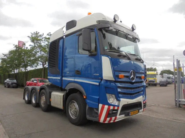Mercedes-Benz Actros 4158 8X4 180 TON NL KENTEKEN - Tracteur routier: photos 3 Mercedes-Benz Actros 4158 8X4 180 TON NL KENTEKEN - Tracteur routier: photos 3