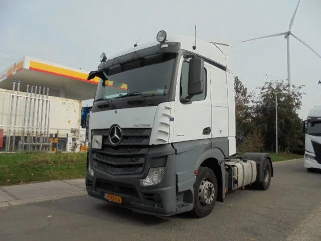 Mercedes-Benz Actros - Tracteur routier: photos 1 Mercedes-Benz Actros - Tracteur routier: photos 1