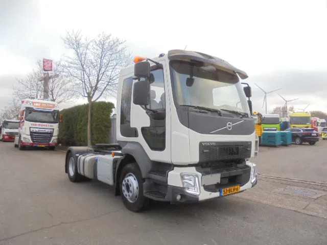 Volvo FL 260 LOW KM NL TRUCK APK 09-2026 - Tracteur routier: photos 3 Volvo FL 260 LOW KM NL TRUCK APK 09-2026 - Tracteur routier: photos 3