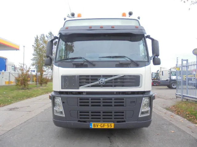 Volvo FM 400 GLOBETROTTER ADR NL TRUCK - Tracteur routier: photos 2 Volvo FM 400 GLOBETROTTER ADR NL TRUCK - Tracteur routier: photos 2