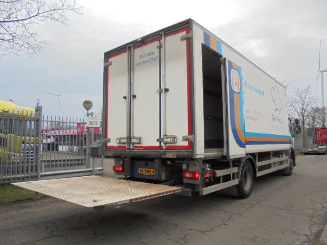 Volvo FE 250 CHEREAU NL TRUCK - Camion isothermique: photos 4 Volvo FE 250 CHEREAU NL TRUCK - Camion isothermique: photos 4