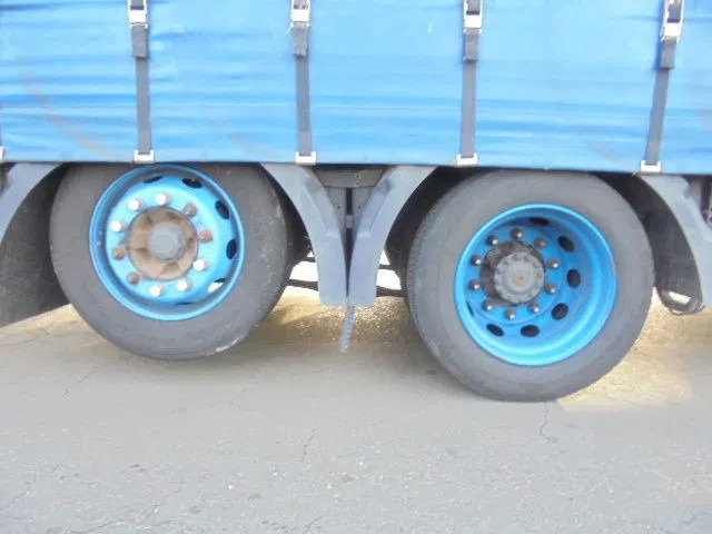 Camion à rideaux coulissants Volvo FH 420 6X2 NL TRUCK: photos 6 Camion à rideaux coulissants Volvo FH 420 6X2 NL TRUCK: photos 6