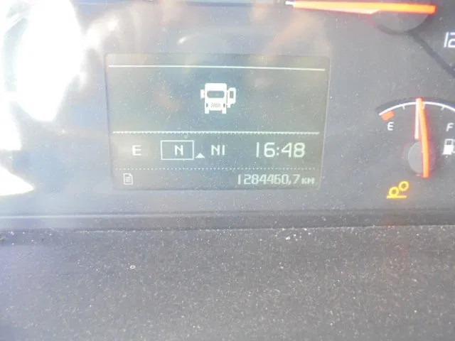 Camion à rideaux coulissants Volvo FH 420 6X2 NL TRUCK: photos 20 Camion à rideaux coulissants Volvo FH 420 6X2 NL TRUCK: photos 20