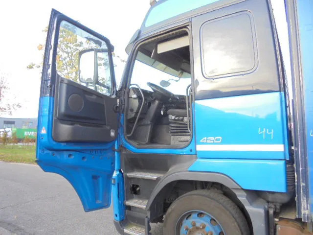Camion à rideaux coulissants Volvo FH 420 6X2 NL TRUCK: photos 13 Camion à rideaux coulissants Volvo FH 420 6X2 NL TRUCK: photos 13