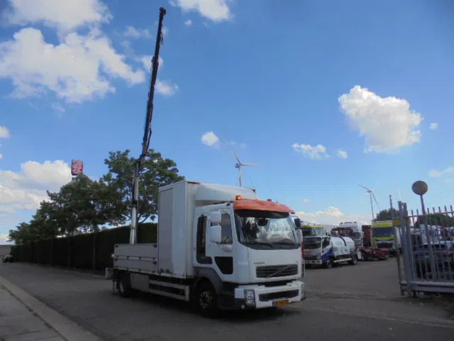 Volvo FL 280 NL TRUCK - Camion grue: photos 3 Volvo FL 280 NL TRUCK - Camion grue: photos 3