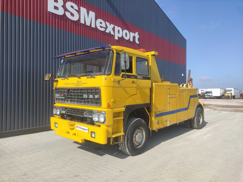 DAF 2800 Ati tow truck - Remorqueuse: photos 1 DAF 2800 Ati tow truck - Remorqueuse: photos 1