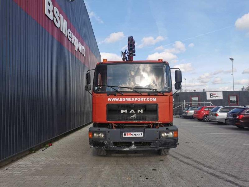 MAN 25.422 flatbed truck - Camion plateau, Camion grue: photos 2 MAN 25.422 flatbed truck - Camion plateau, Camion grue: photos 2