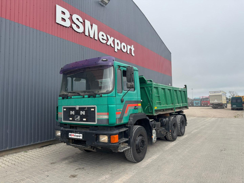 MAN 26.372 - Camion benne: photos 1 MAN 26.372 - Camion benne: photos 1