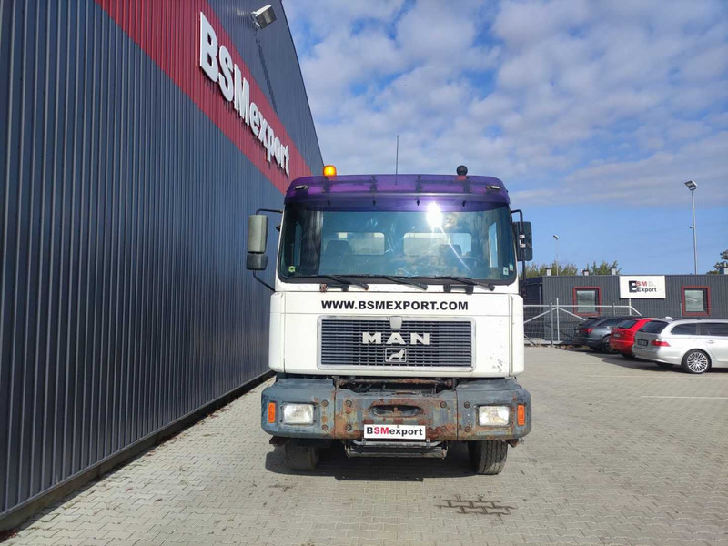 MAN 32.364 stetter 9 cub - Camion malaxeur: photos 2 MAN 32.364 stetter 9 cub - Camion malaxeur: photos 2