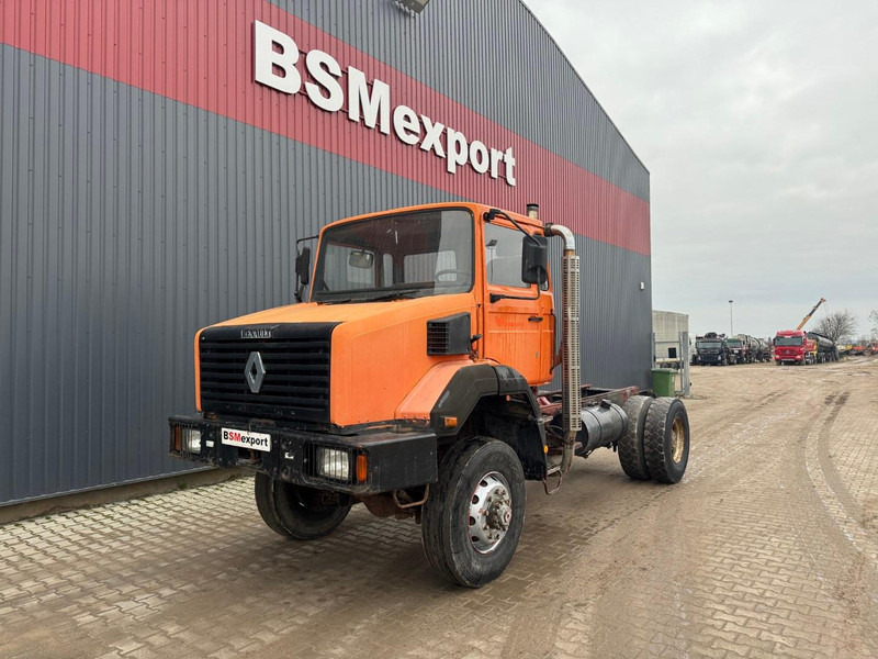 Renault C 260, 4x4 chassis - Châssis cabine: photos 1 Renault C 260, 4x4 chassis - Châssis cabine: photos 1