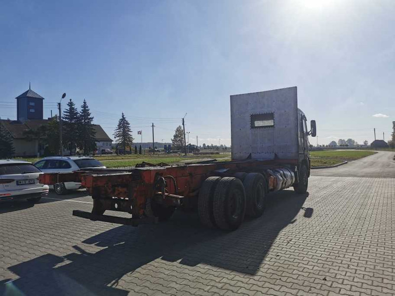 Volvo FH12 420 chassis truck - Châssis cabine: photos 4 Volvo FH12 420 chassis truck - Châssis cabine: photos 4