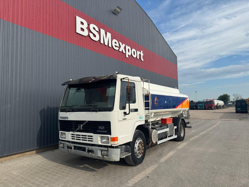 Volvo FL 7 260 - Camion citerne: photos 1 Volvo FL 7 260 - Camion citerne: photos 1
