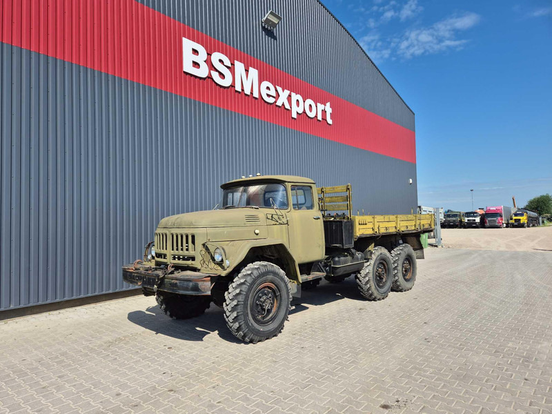 ZIL 131 ex reserve truck - Camion plateau: photos 1 ZIL 131 ex reserve truck - Camion plateau: photos 1