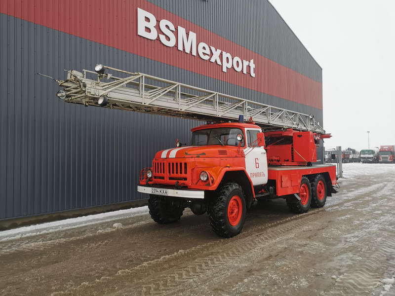 ZIL 131 ladder - Camion de pompier: photos 1 ZIL 131 ladder - Camion de pompier: photos 1