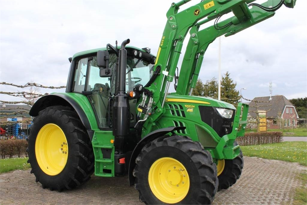 John Deere 6120M with 623R loader - Tracteur agricole: photos 4 John Deere 6120M with 623R loader - Tracteur agricole: photos 4