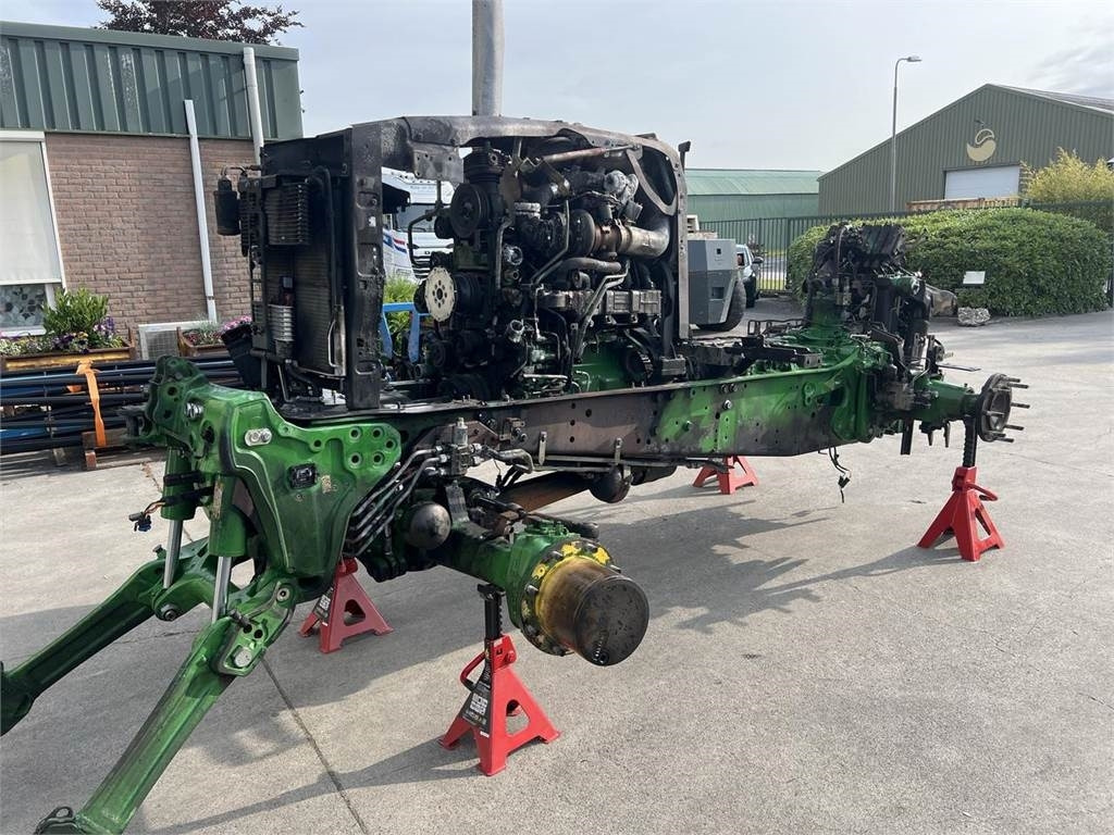 John Deere 6130r - Tracteur agricole: photos 1 John Deere 6130r - Tracteur agricole: photos 1