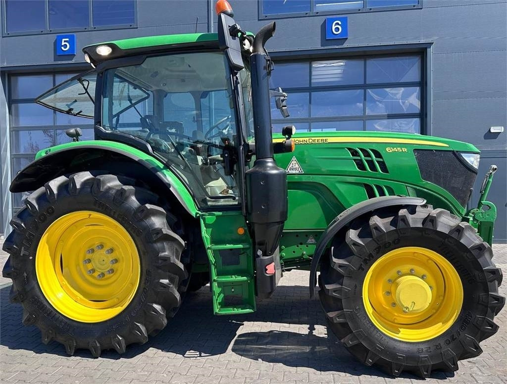 John Deere 6145R - Tracteur agricole: photos 2 John Deere 6145R - Tracteur agricole: photos 2