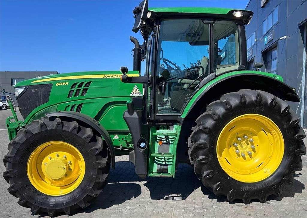 John Deere 6145R - Tracteur agricole: photos 1 John Deere 6145R - Tracteur agricole: photos 1