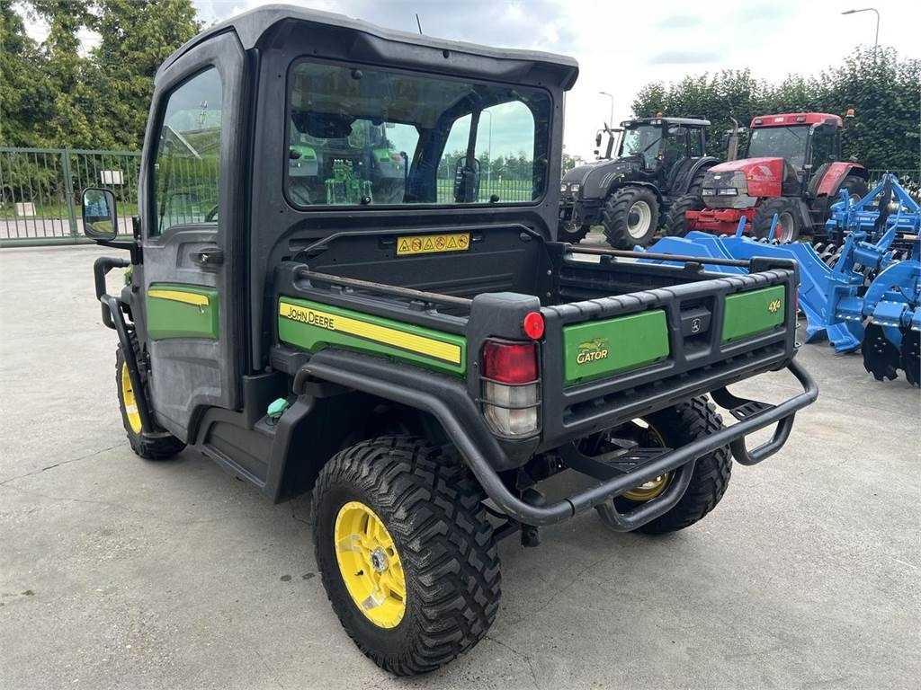 John Deere Gator XUV865M 4x4 - Quadricycle: photos 4 John Deere Gator XUV865M 4x4 - Quadricycle: photos 4