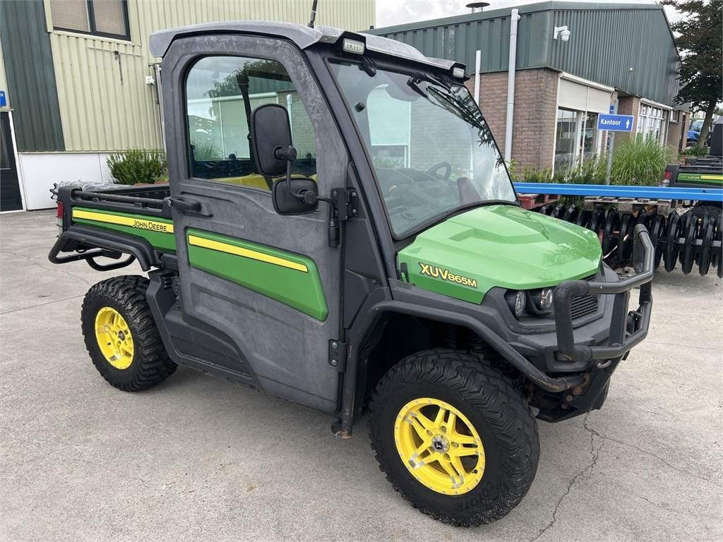 John Deere Gator XUV865M 4x4 - Quadricycle: photos 3 John Deere Gator XUV865M 4x4 - Quadricycle: photos 3