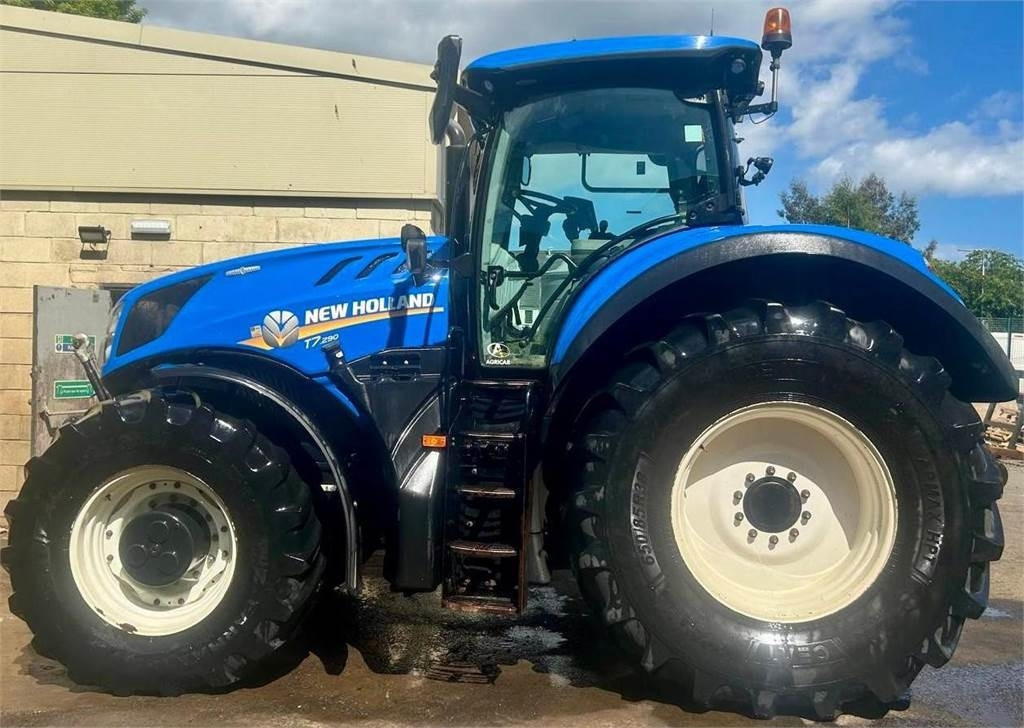 New Holland T 7.290 HD - Tracteur agricole: photos 1 New Holland T 7.290 HD - Tracteur agricole: photos 1