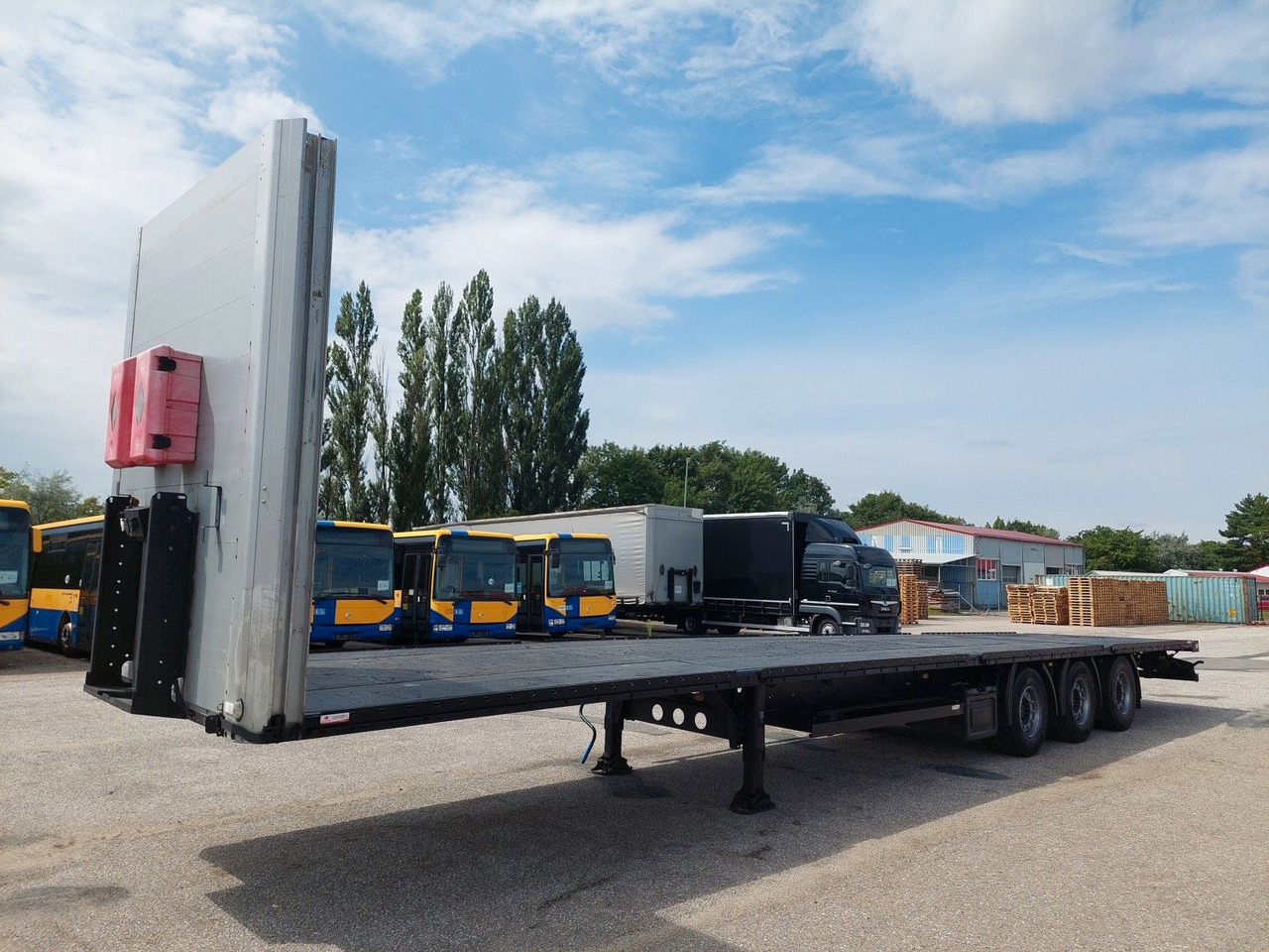 Kögel S24 Mega - Semi-remorque plateau: photos 1 Kögel S24 Mega - Semi-remorque plateau: photos 1
