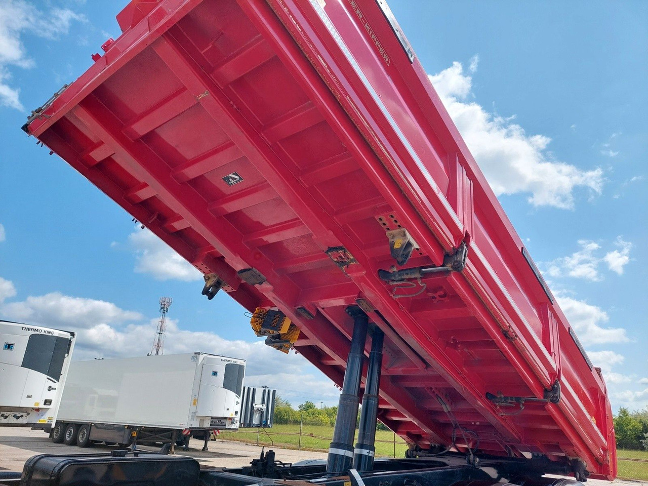 MAN TGS 35.460 BB Meiller Bordmatik 8x6 - Camion benne: photos 5 MAN TGS 35.460 BB Meiller Bordmatik 8x6 - Camion benne: photos 5