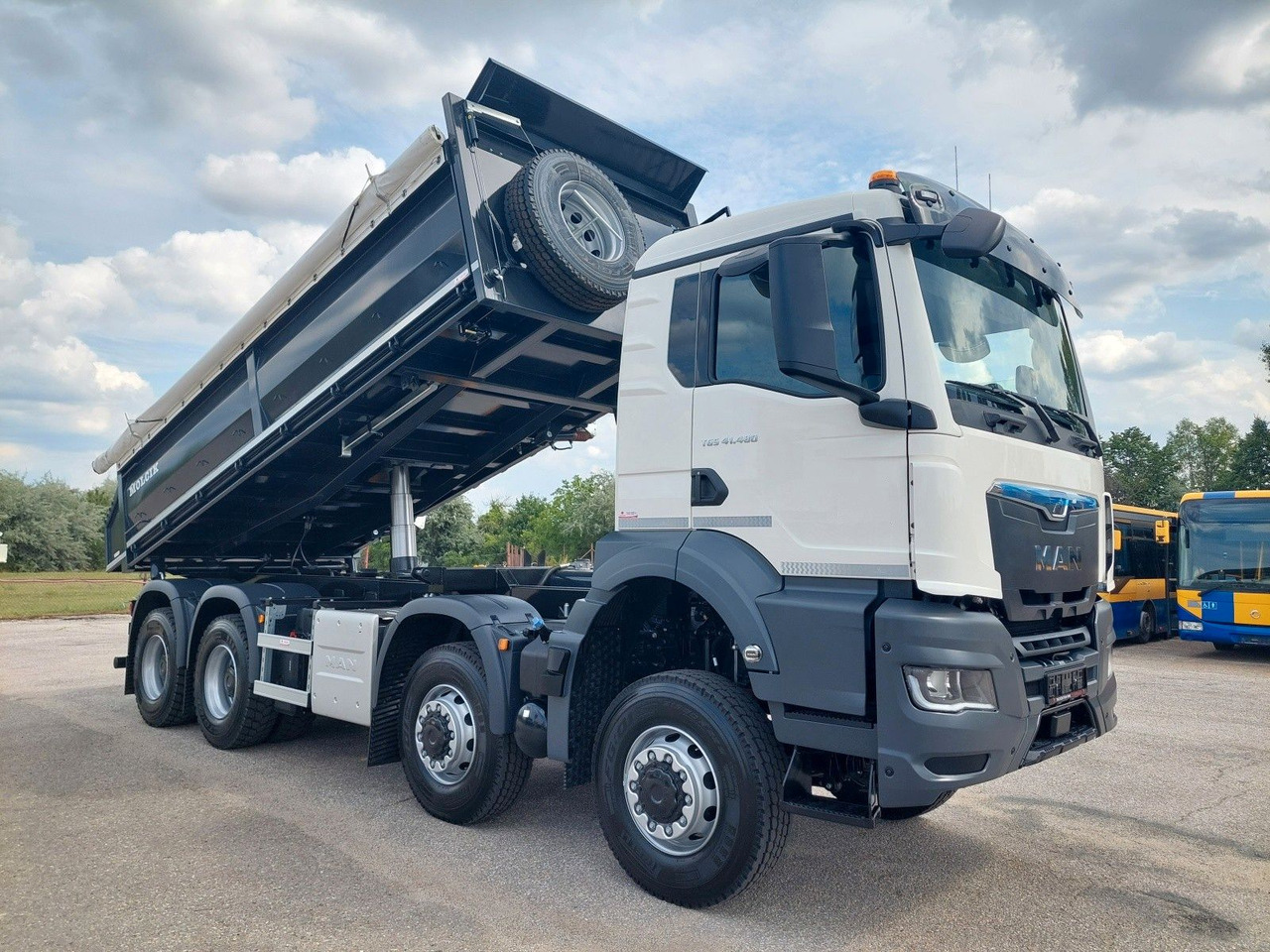 MAN TGS 41.480 8X6 BB CH - Camion benne: photos 2 MAN TGS 41.480 8X6 BB CH - Camion benne: photos 2