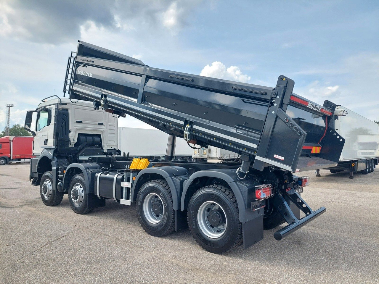 MAN TGS 41.520 8X6 BB CH - Camion benne: photos 3 MAN TGS 41.520 8X6 BB CH - Camion benne: photos 3