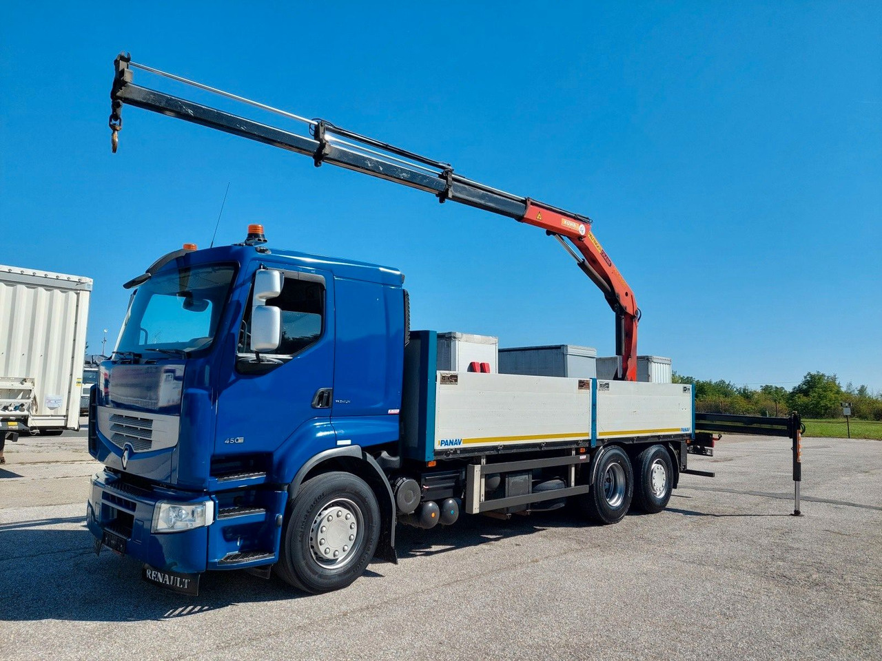 Renault Premium DXI R450.26 HR Palfinger PK 15.500 - Camion plateau, Camion grue: photos 1 Renault Premium DXI R450.26 HR Palfinger PK 15.500 - Camion plateau, Camion grue: photos 1