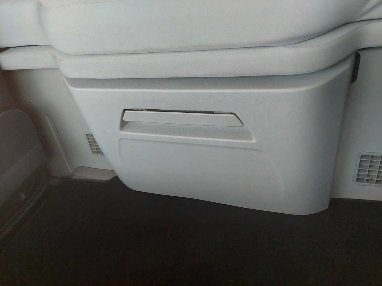 Tracteur routier Ford F-Max 1850 LL: photos 32 Tracteur routier Ford F-Max 1850 LL: photos 32