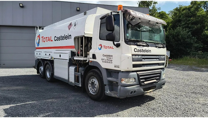 DAF CF 85.410 DOUBLE PUMP+ COUNTER - 5 COMP. FOR 18000 L - Camion citerne: photos 2 DAF CF 85.410 DOUBLE PUMP+ COUNTER - 5 COMP. FOR 18000 L - Camion citerne: photos 2