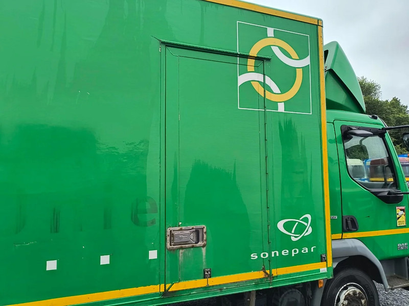 Photo d'intérieur 2: Camion fourgon DAF LF 45.160 7,15M CASE + D'HOLLANDIA 1500KG