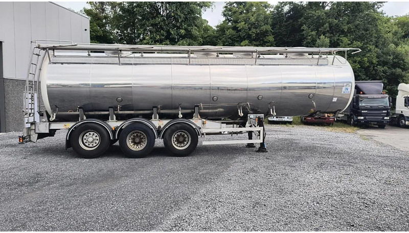 Magyar TANK IN STAINLESS STEEL 4 COMPARTIMENTS INSULATED 30500L - Semi-remorque citerne: photos 4 Magyar TANK IN STAINLESS STEEL 4 COMPARTIMENTS INSULATED 30500L - Semi-remorque citerne: photos 4