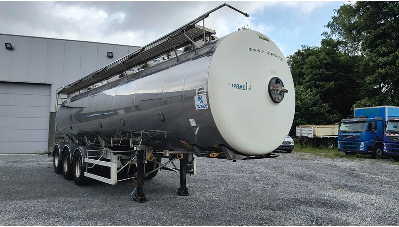 Magyar TANK IN STAINLESS STEEL 4 COMPARTIMENTS INSULATED 30500L - Semi-remorque citerne: photos 3 Magyar TANK IN STAINLESS STEEL 4 COMPARTIMENTS INSULATED 30500L - Semi-remorque citerne: photos 3