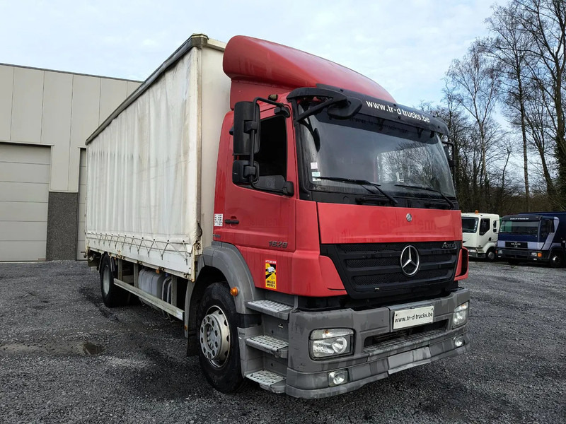 Mercedes-Benz Axor 1829 + D'HOLLANDIA 2000 KG - Camion à rideaux coulissants: photos 3 Mercedes-Benz Axor 1829 + D'HOLLANDIA 2000 KG - Camion à rideaux coulissants: photos 3