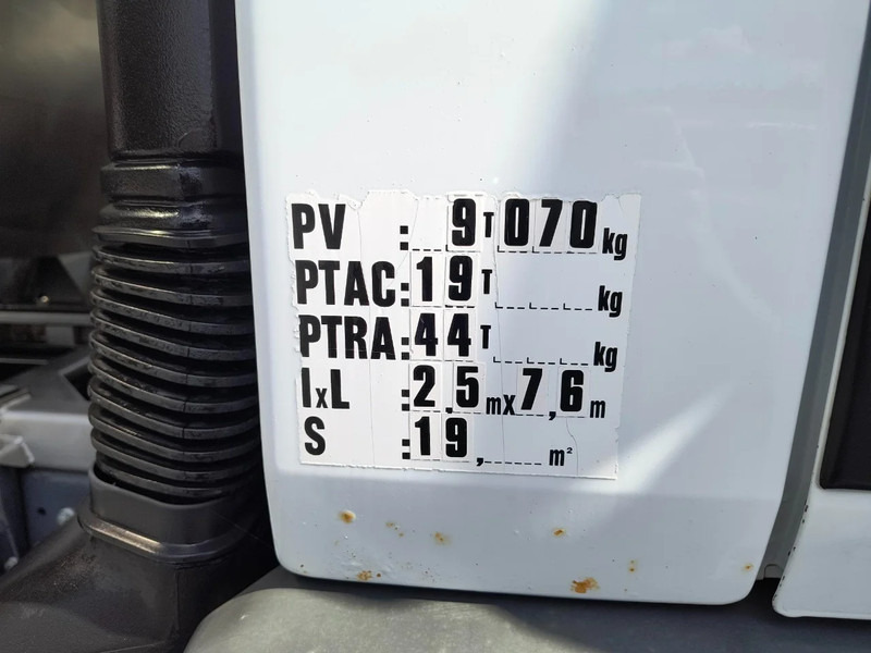 Camion citerne pour transport de lait Renault Premium 370 11000L INSULATED INOX TANK - INTARDER: photos 18