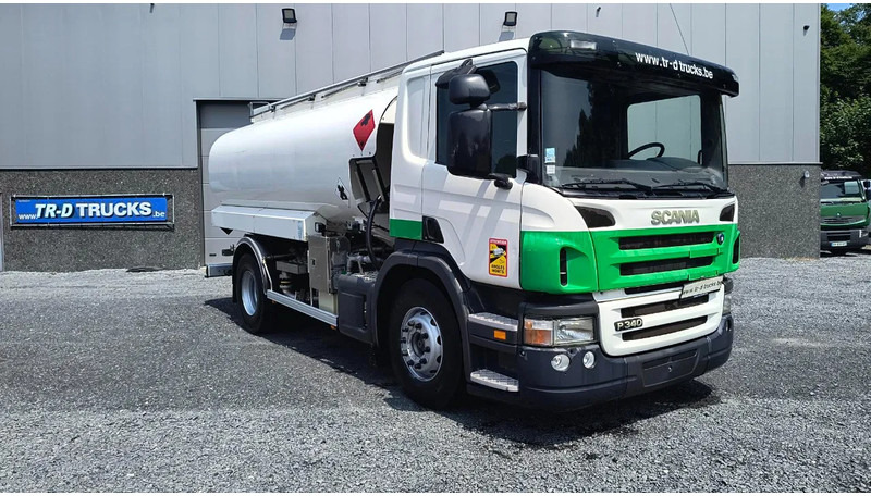 Scania P340 MAGYAR TANK - 14000L -RETARDER-SPRINGSUSPENSION - Camion citerne: photos 3 Scania P340 MAGYAR TANK - 14000L -RETARDER-SPRINGSUSPENSION - Camion citerne: photos 3