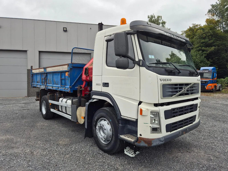 Volvo FM 9.300 TIPPER - HMF 1060K3 CRANE - Camion benne, Camion grue: photos 3 Volvo FM 9.300 TIPPER - HMF 1060K3 CRANE - Camion benne, Camion grue: photos 3